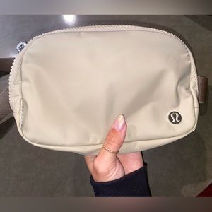 Lululemon Everywhere Belt Bag